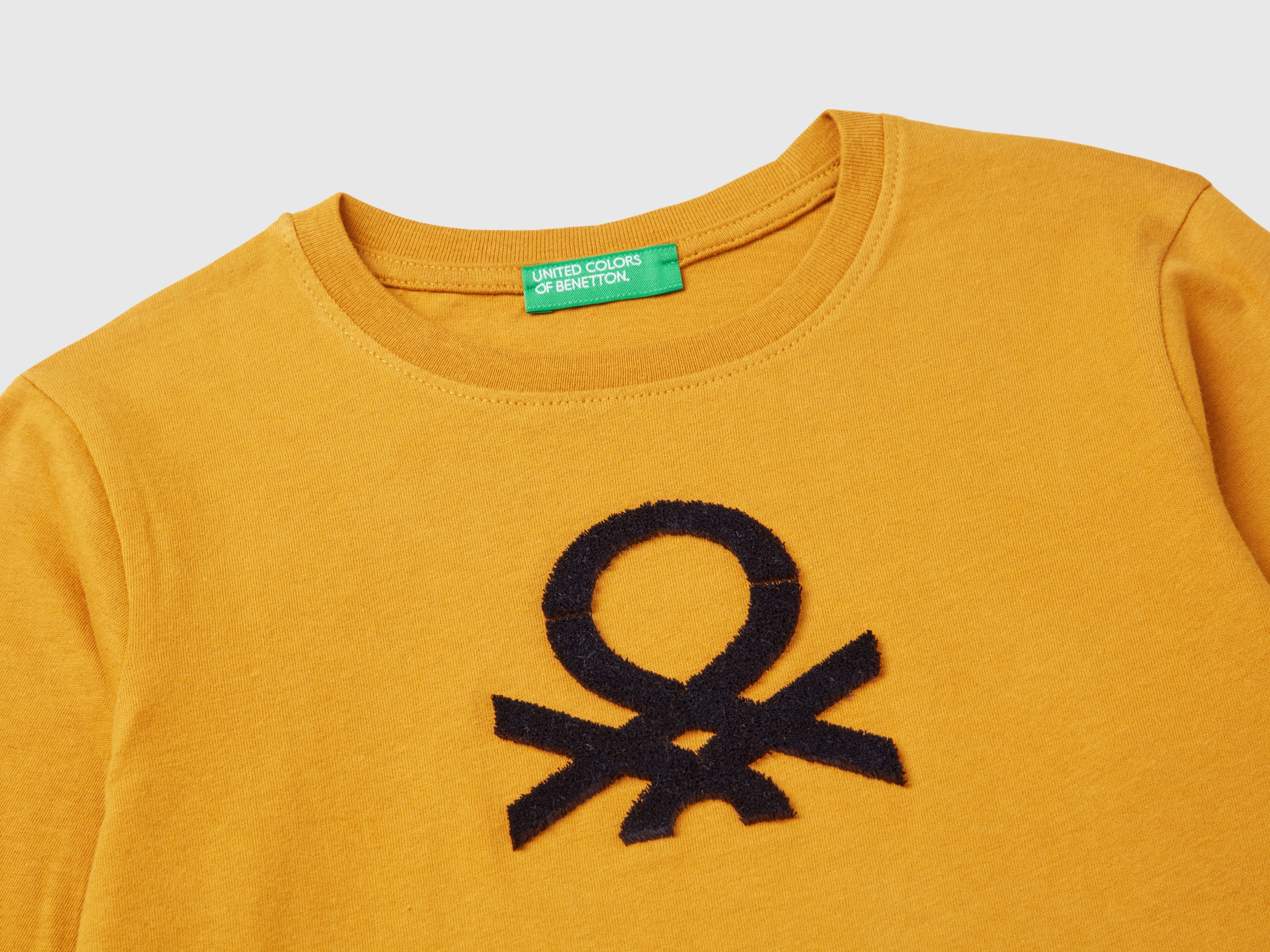T-shirt avec broderie d'un logo en coton bio – Image 3