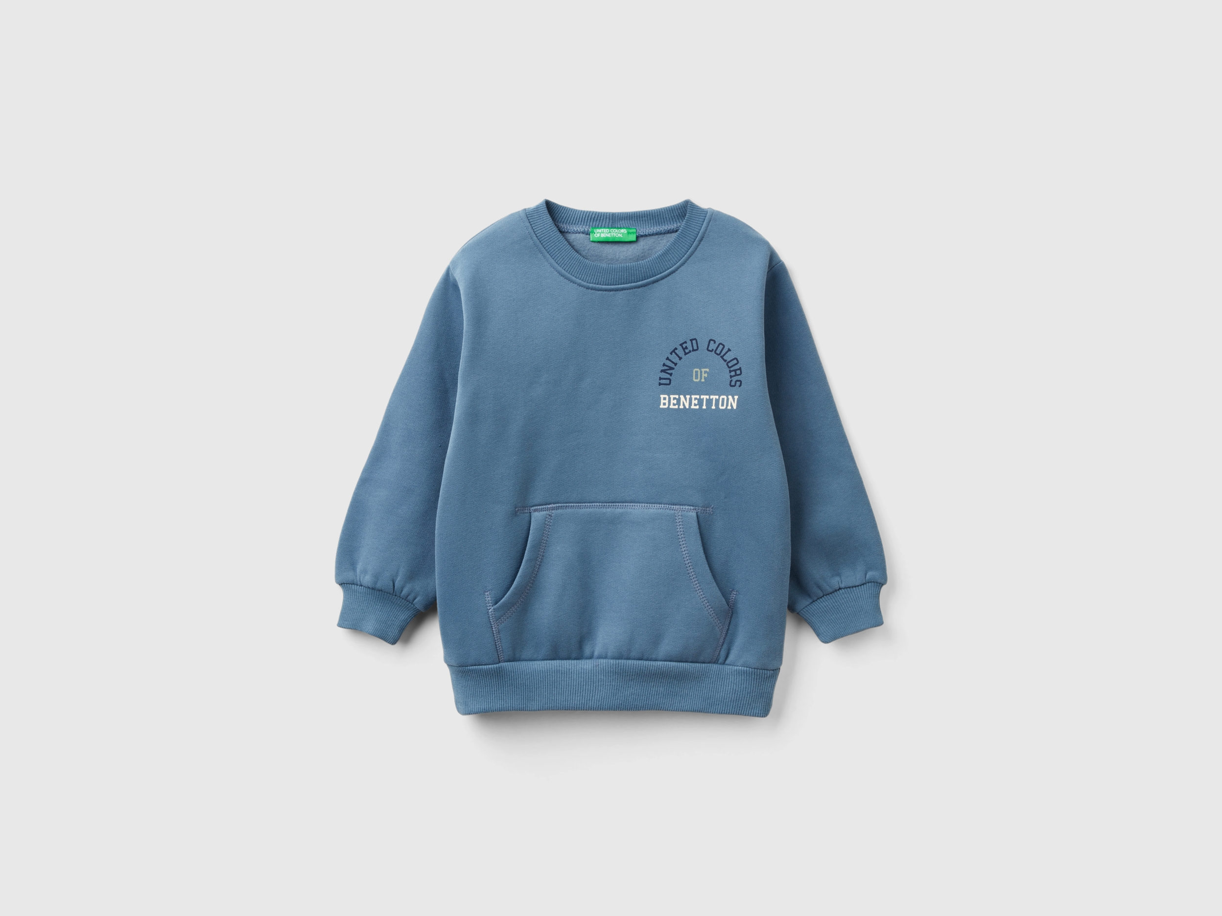 Sweat-shirt chaud avec poche kangourou Sweat-shirt chaud avec poche kangourou