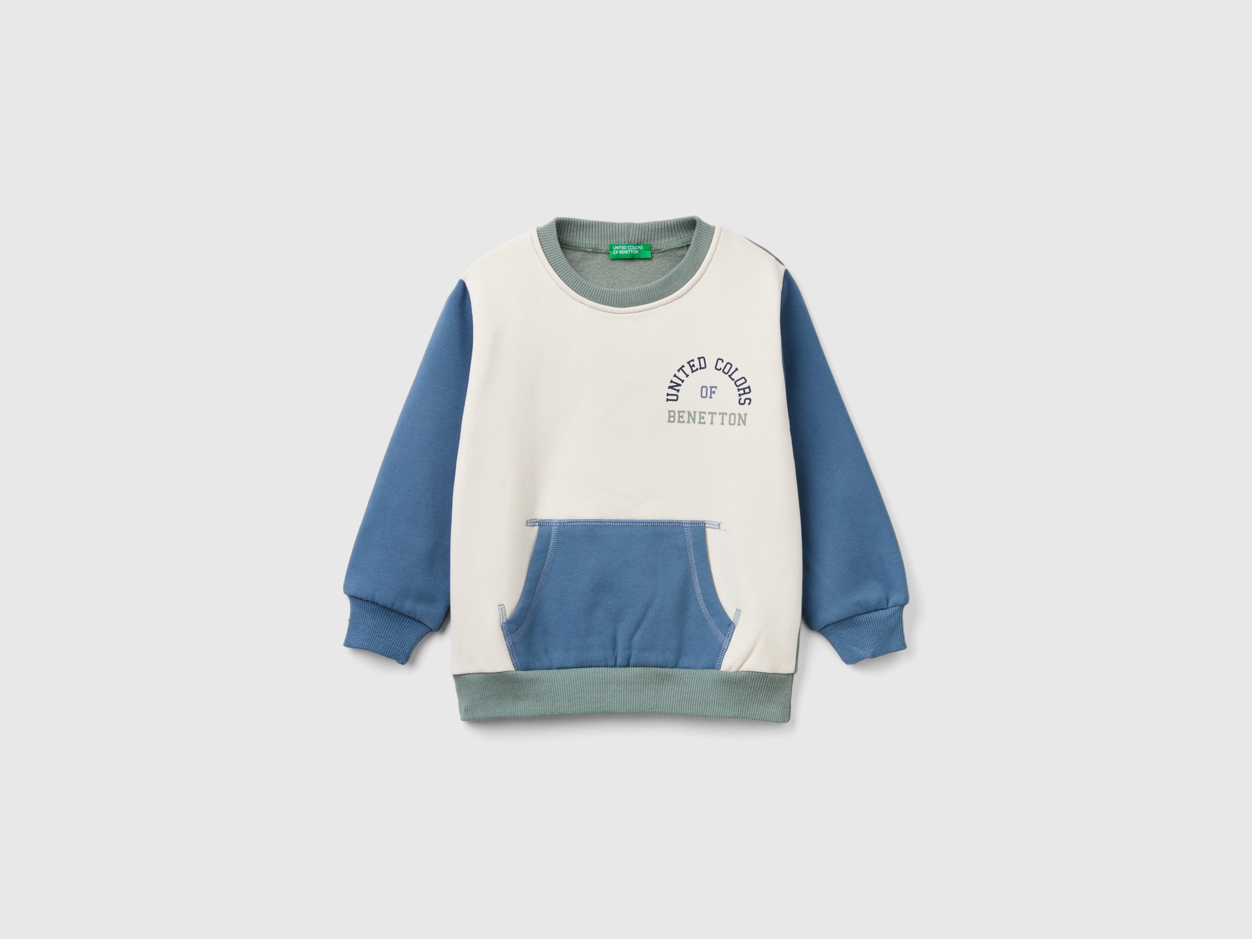 Sweat-shirt chaud avec poche kangourou Sweat-shirt chaud avec poche kangourou