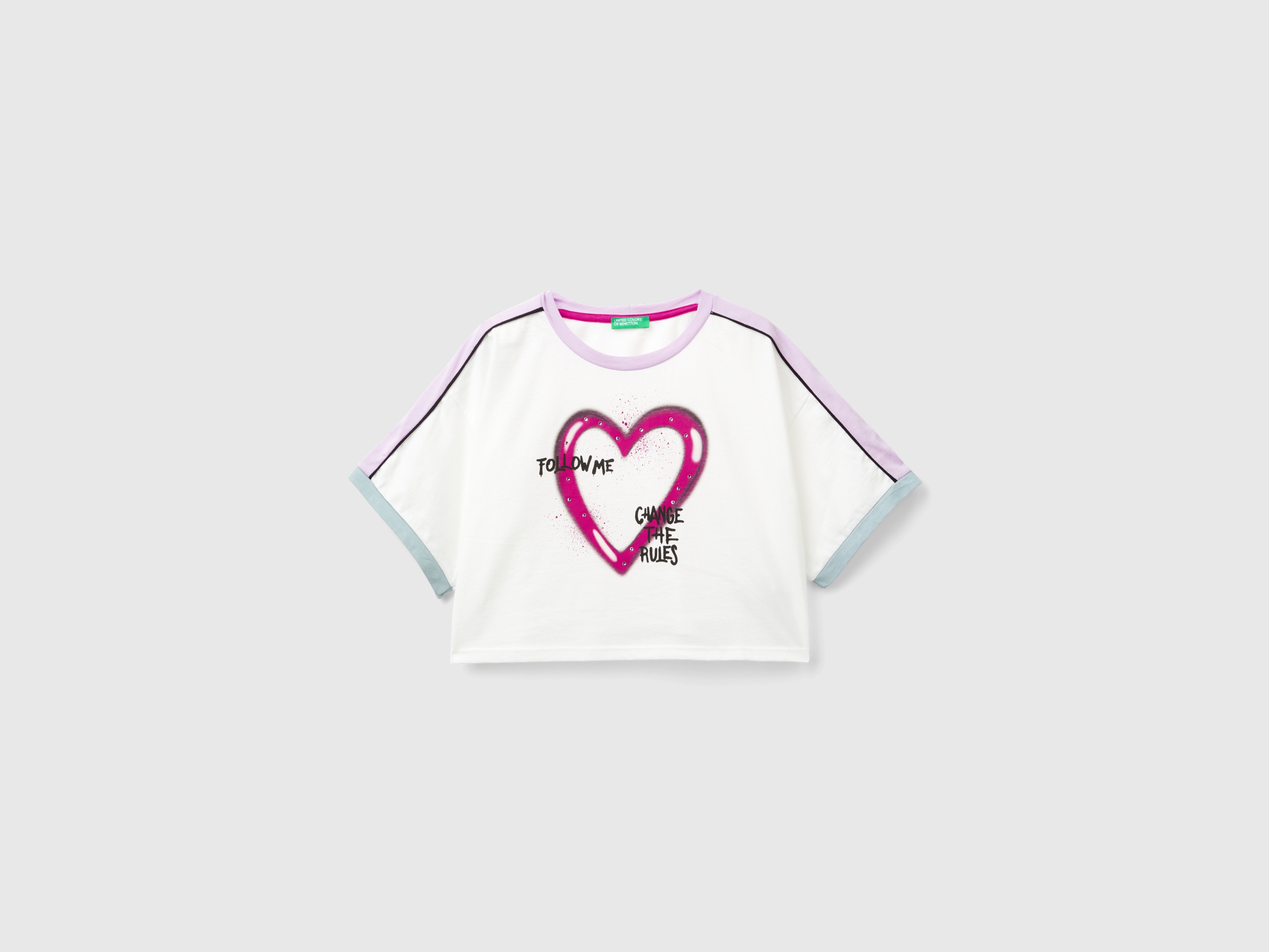 T-shirt à strass et imprimé graffiti T-shirt à strass et imprimé graffiti