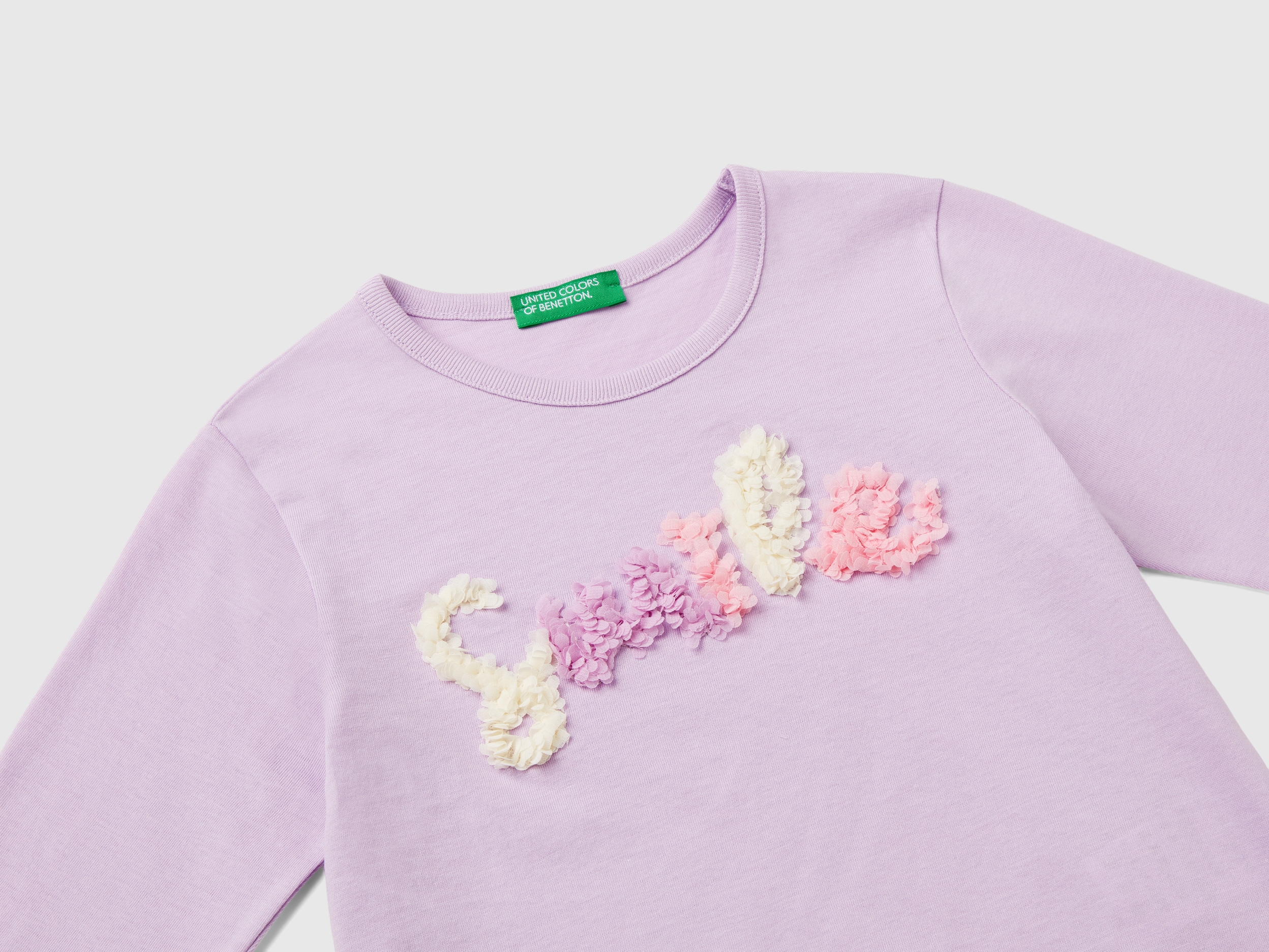 T-shirt avec application effet pétales – Image 3