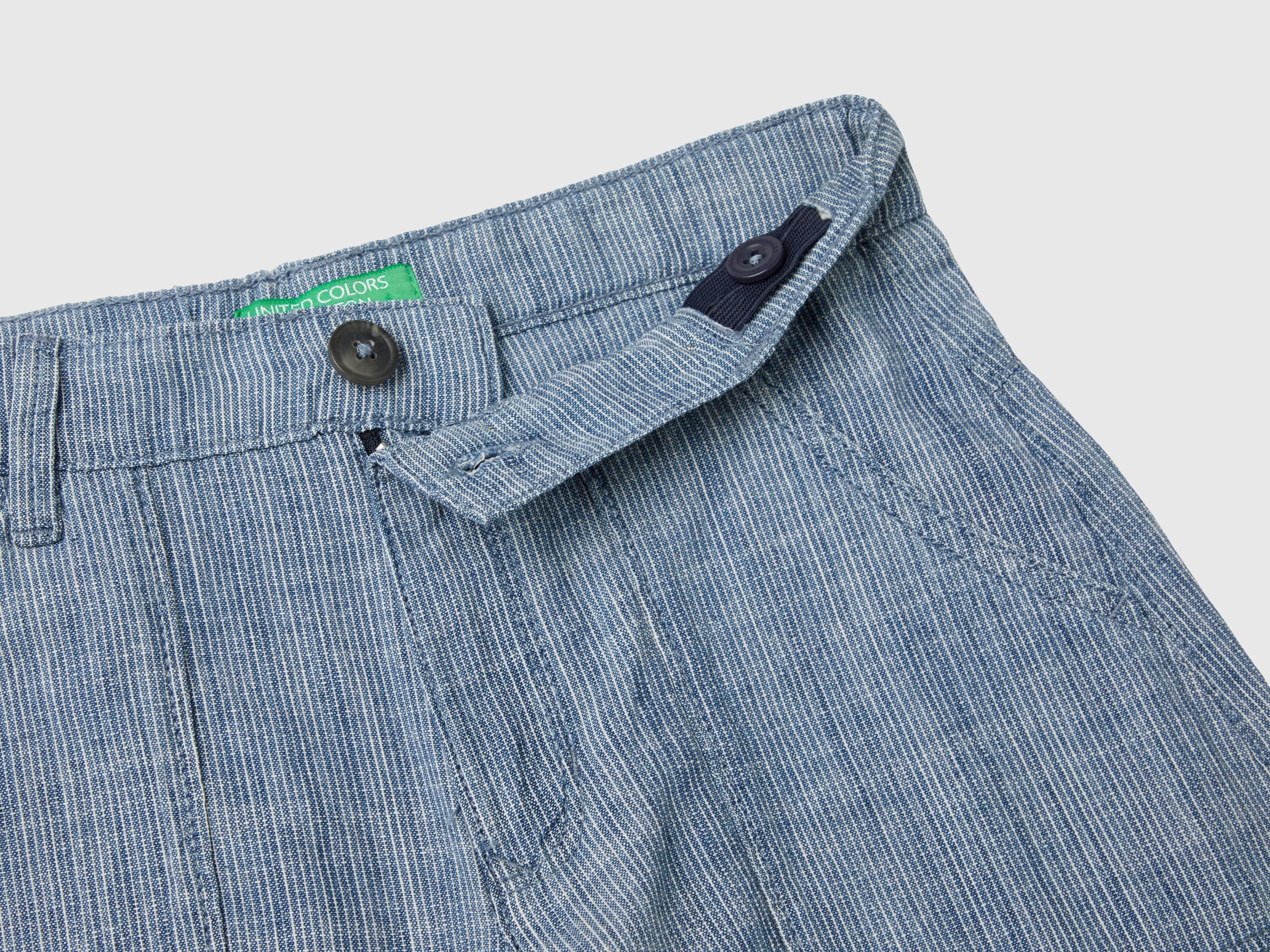 Short à rayures en chambray – Image 3