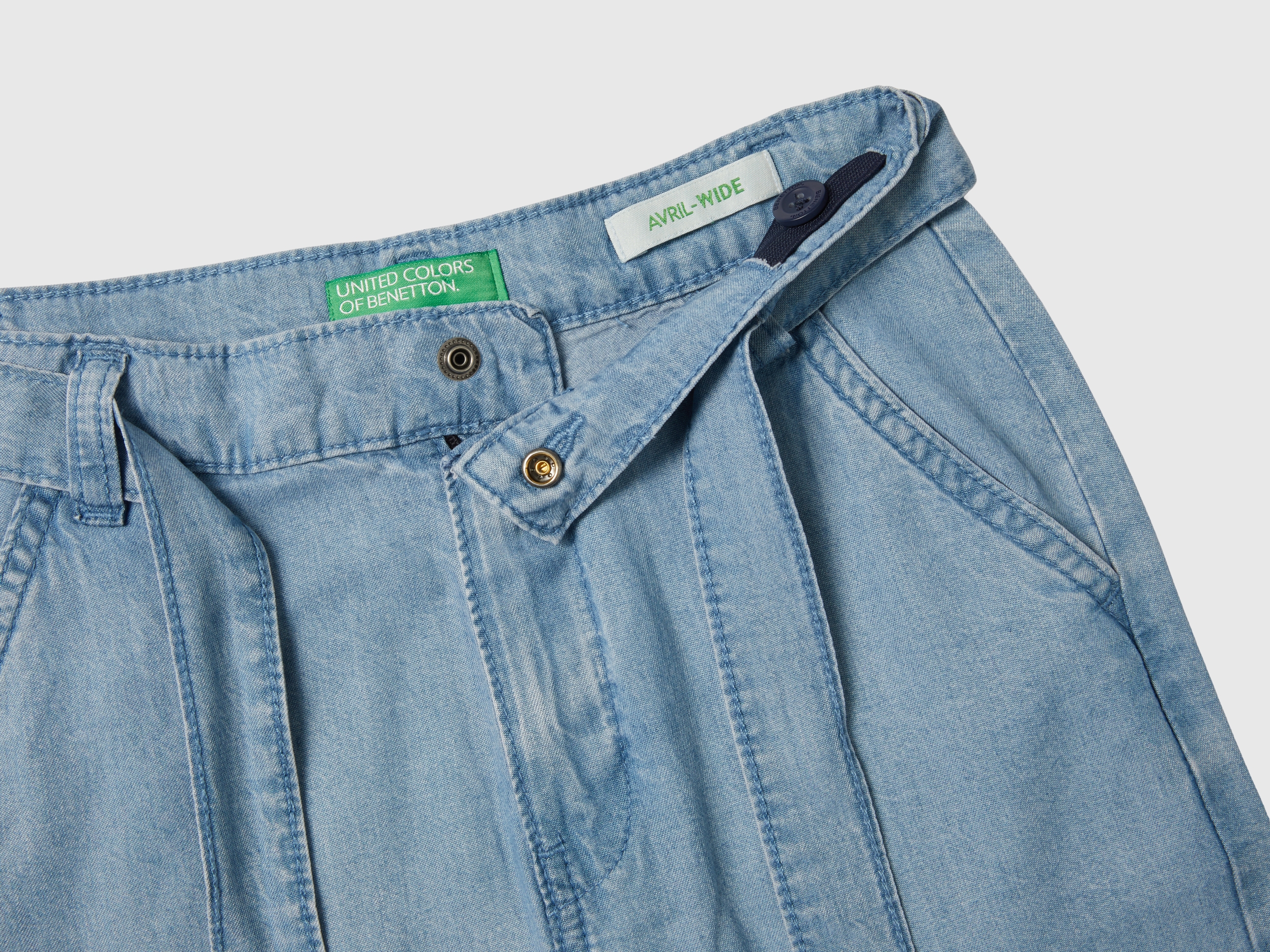 Pantalon coupe wide en chambray – Image 3