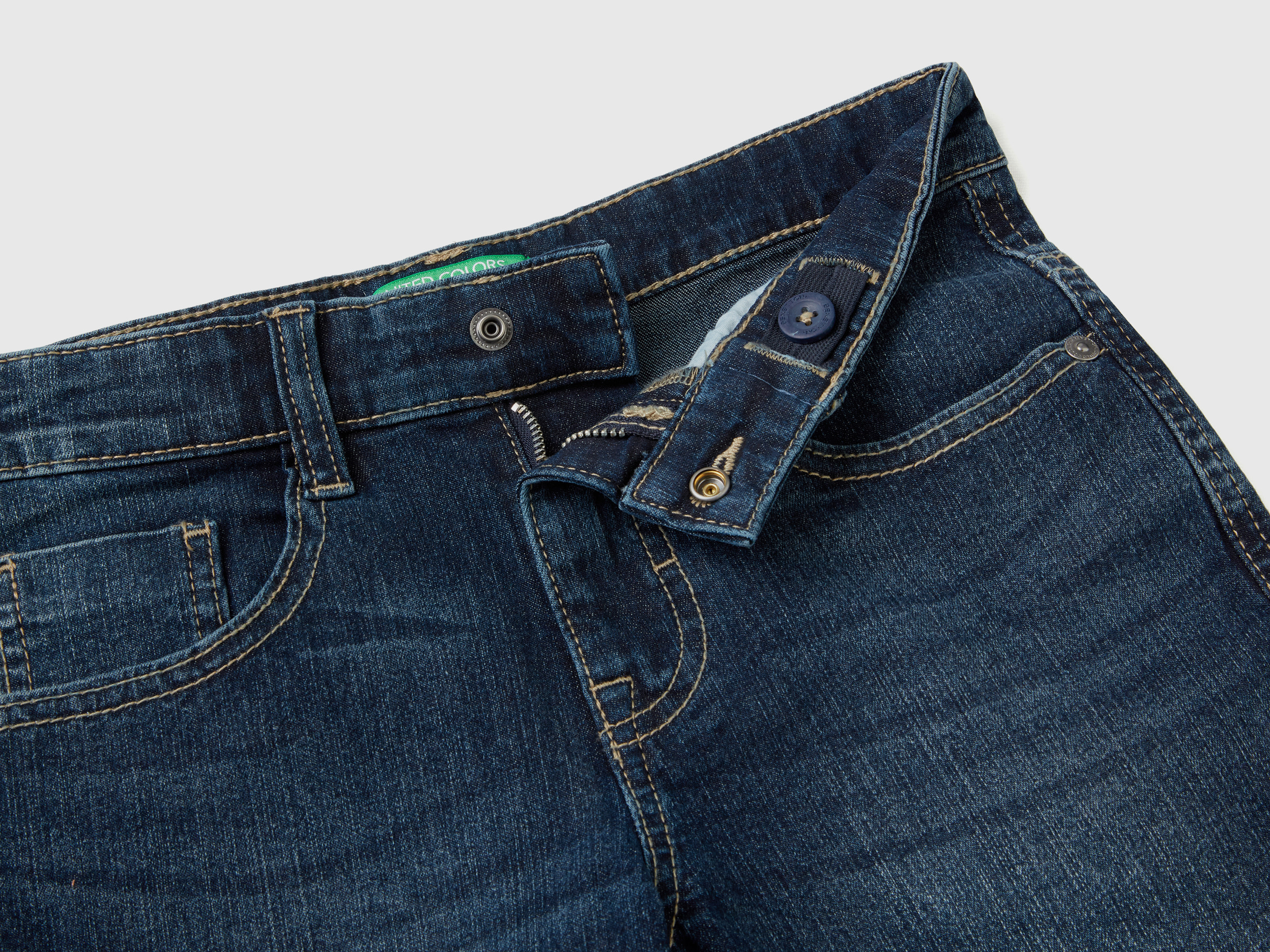 Bermuda slim en denim – Image 3