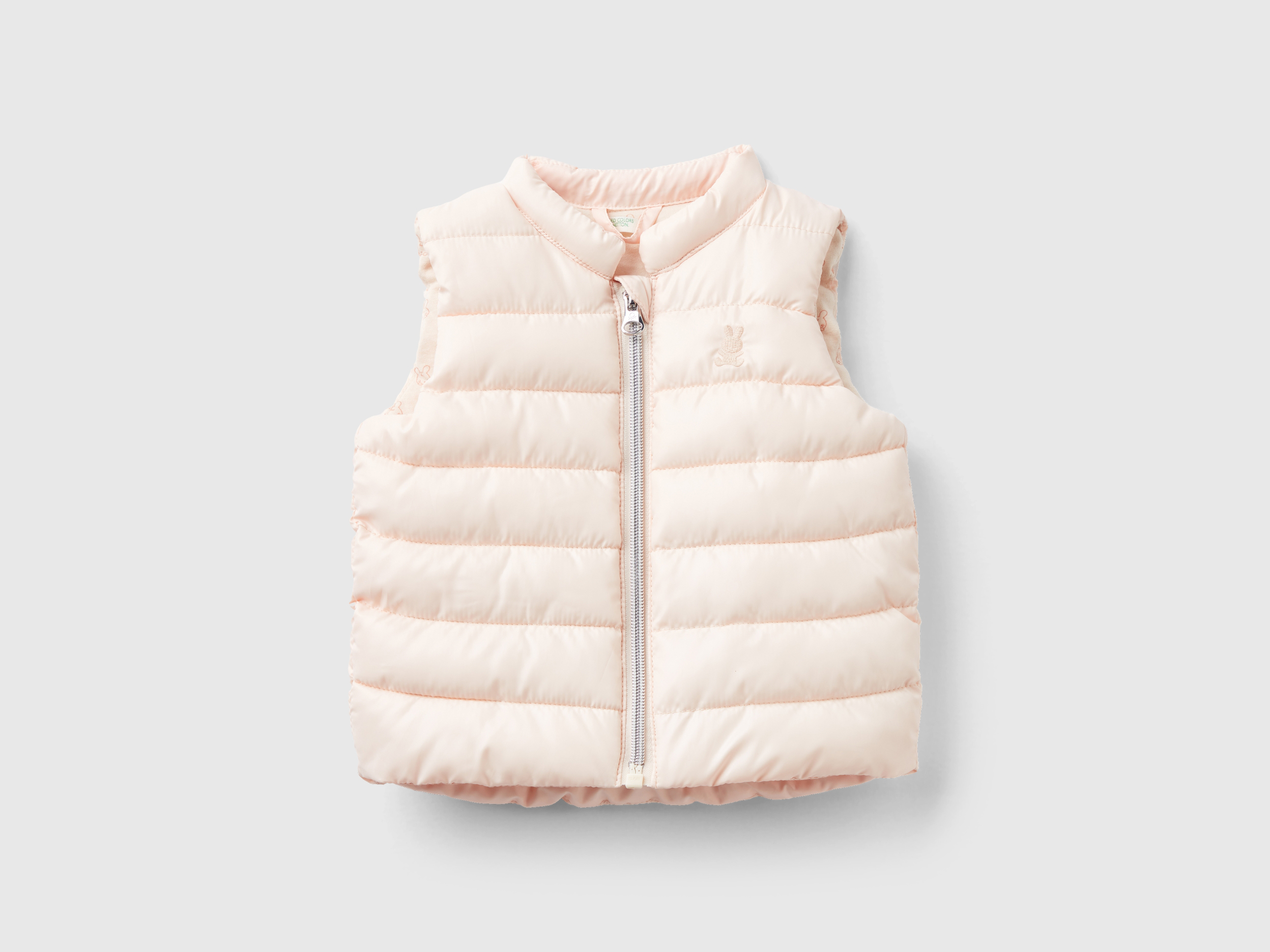Veste sans manches rembourrée en tissu technique Veste sans manches rembourrée en tissu technique