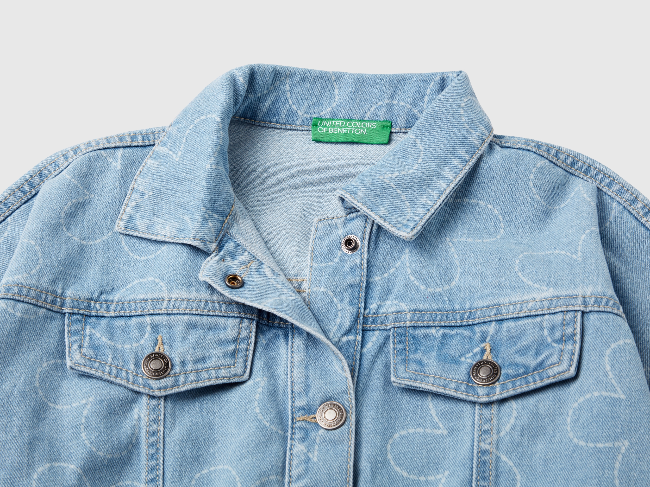 Veste en jeans à motif floral – Image 3
