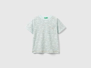 T-shirt à imprimé et petite poche T-shirt à imprimé et petite poche