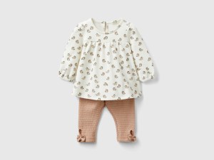 Ensemble T-shirt et legging Ensemble T-shirt et legging
