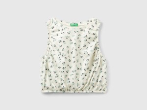 Haut blanc à motif floral Haut blanc à motif floral
