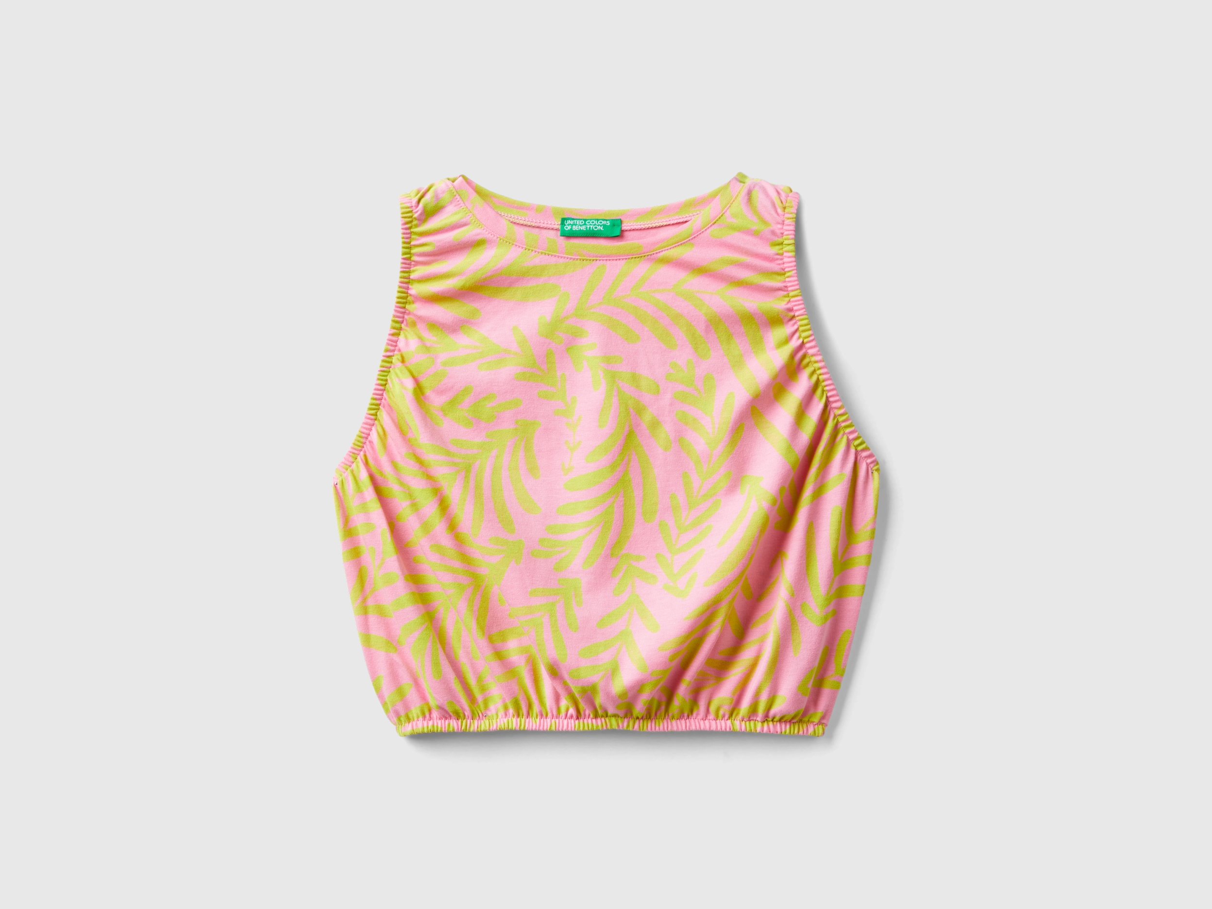 Haut rose clair à motif tropical Haut rose clair à motif tropical