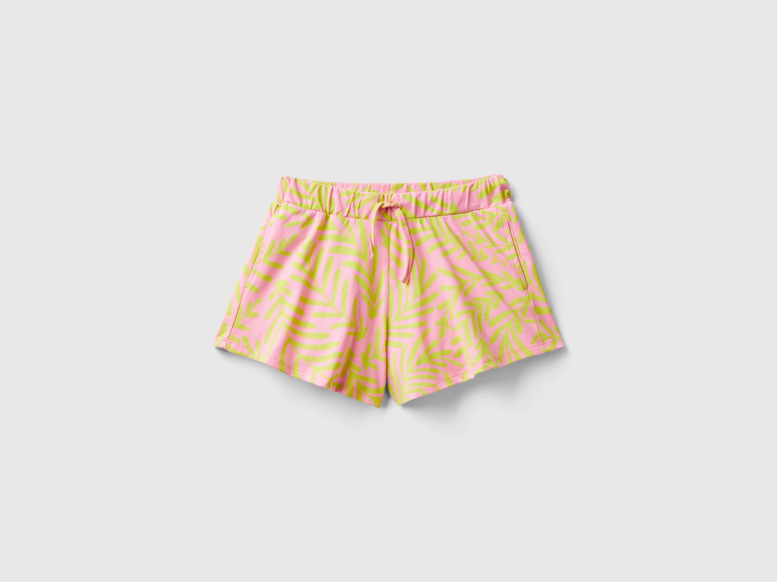 Short rose clair à motif tropical Short rose clair à motif tropical
