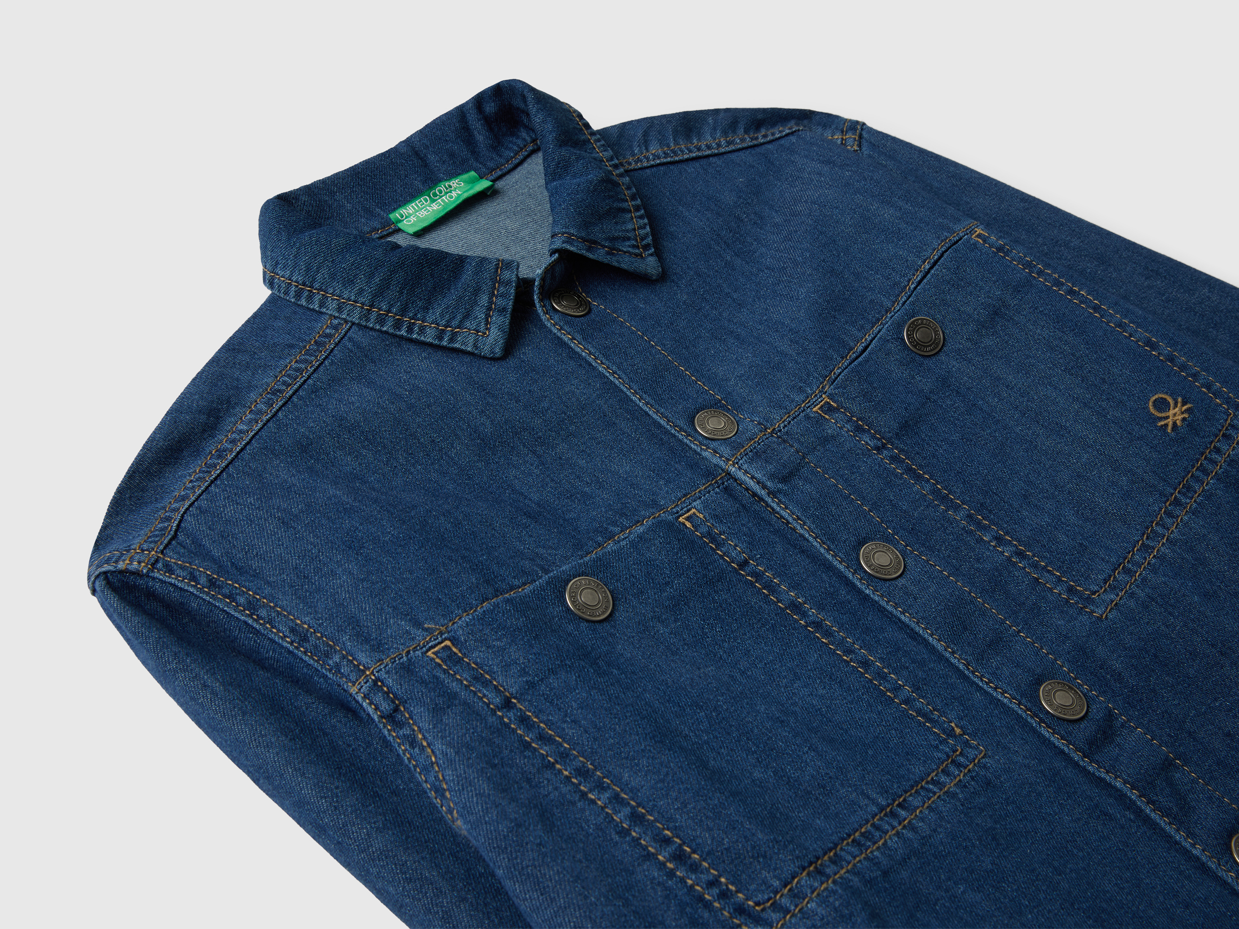 Chemise en jean avec poches – Image 3