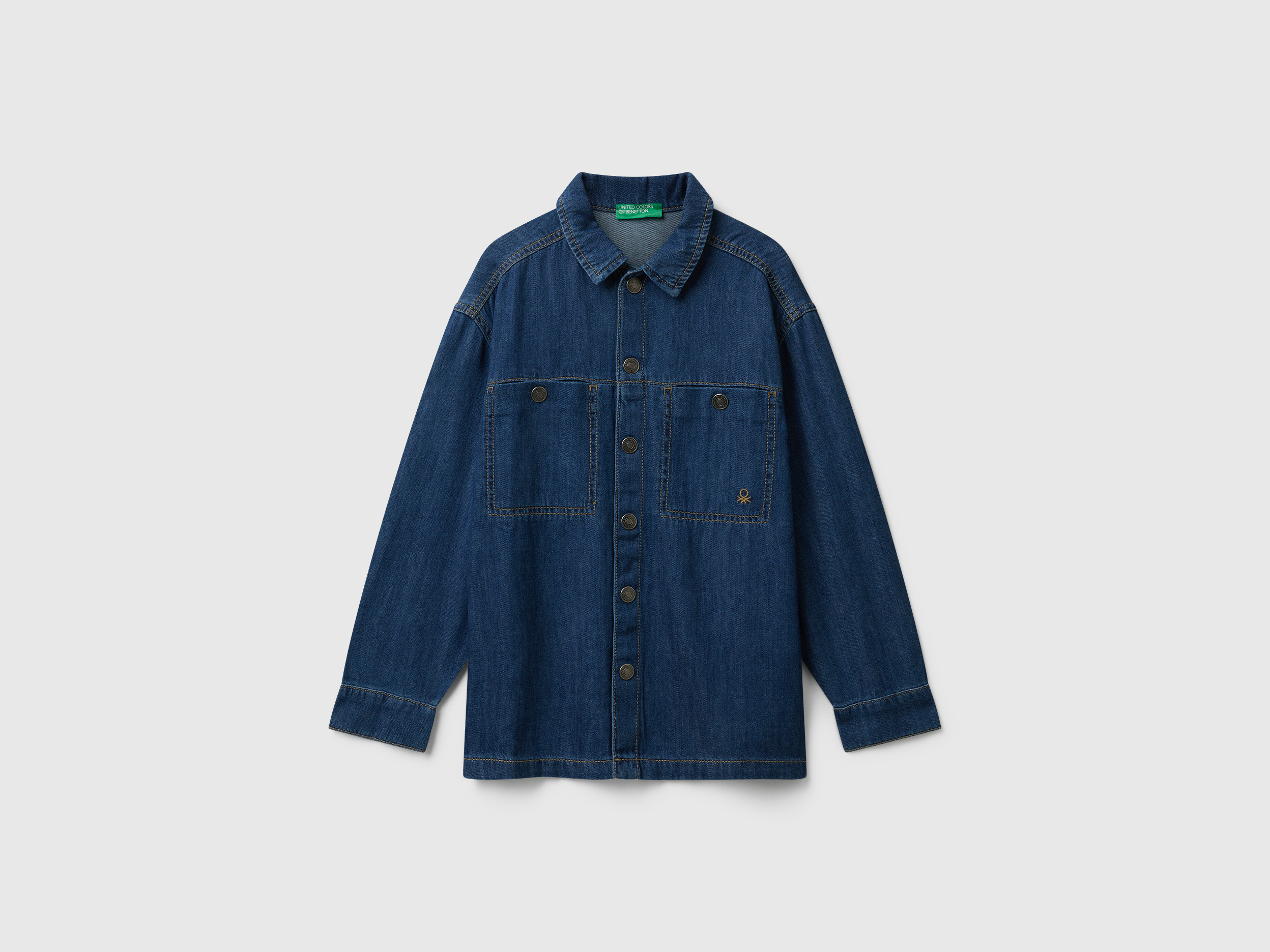 Chemise en jean avec poches Chemise en jean avec poches