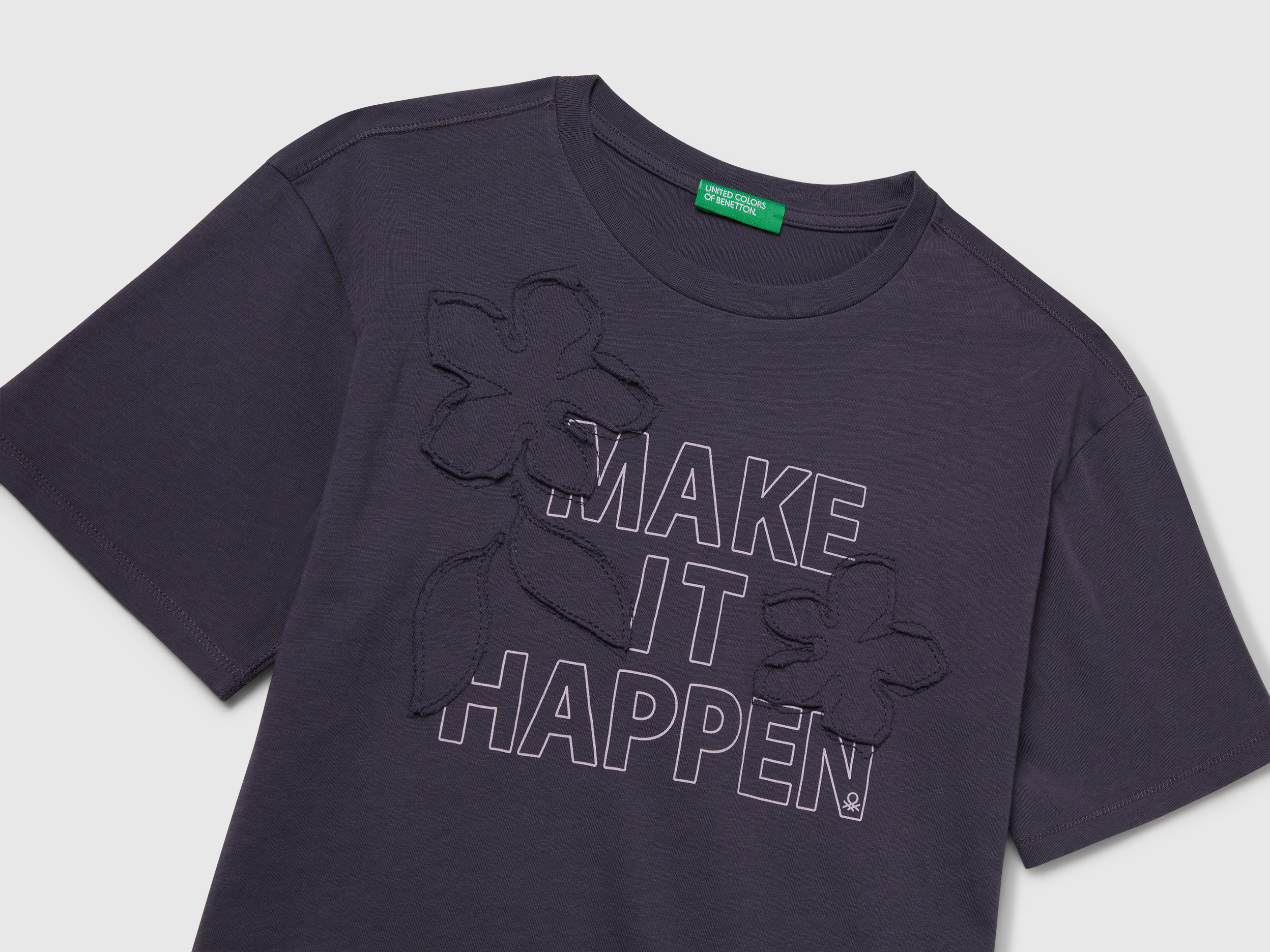 T-shirt avec imprimé et patch – Image 3