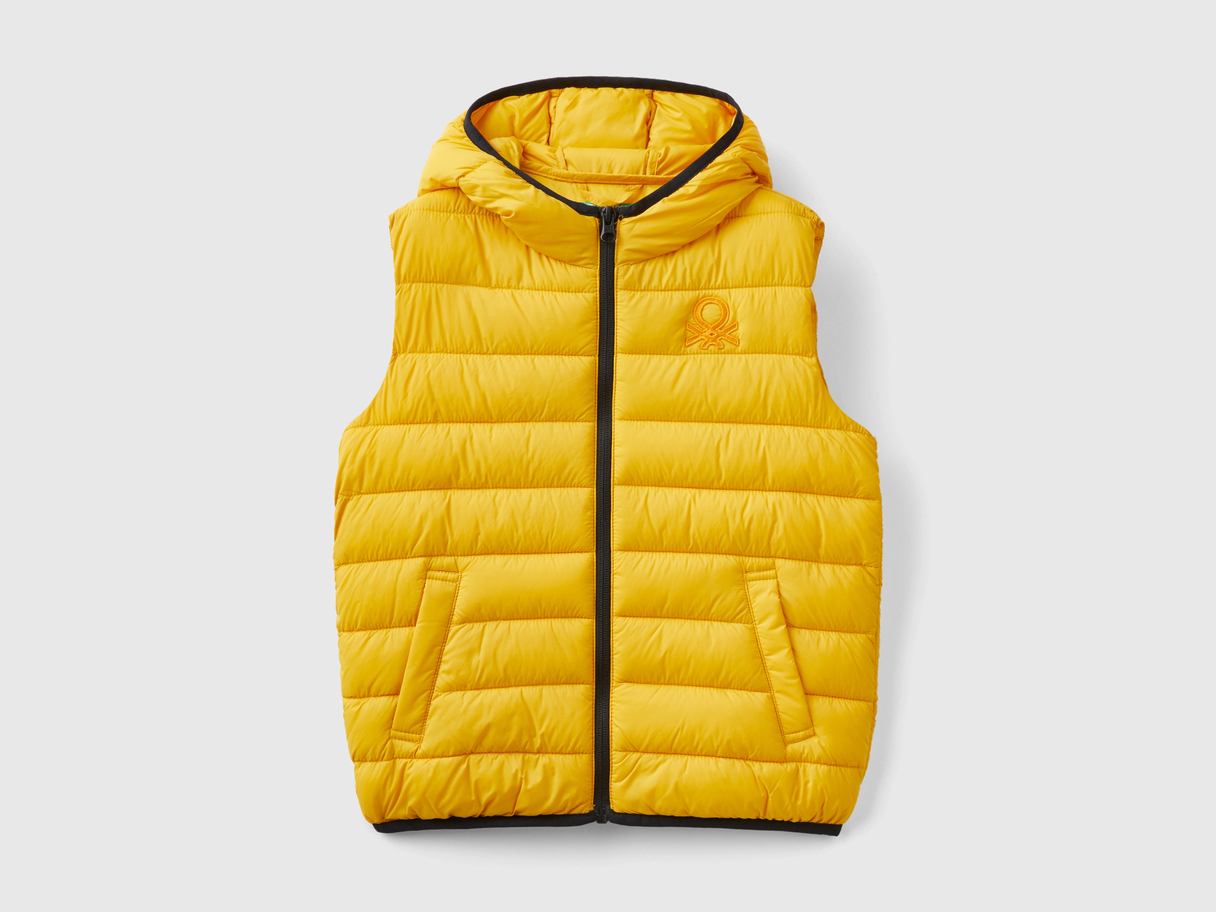 Veste sans manches rembourrée à capuche Veste sans manches rembourrée à capuche
