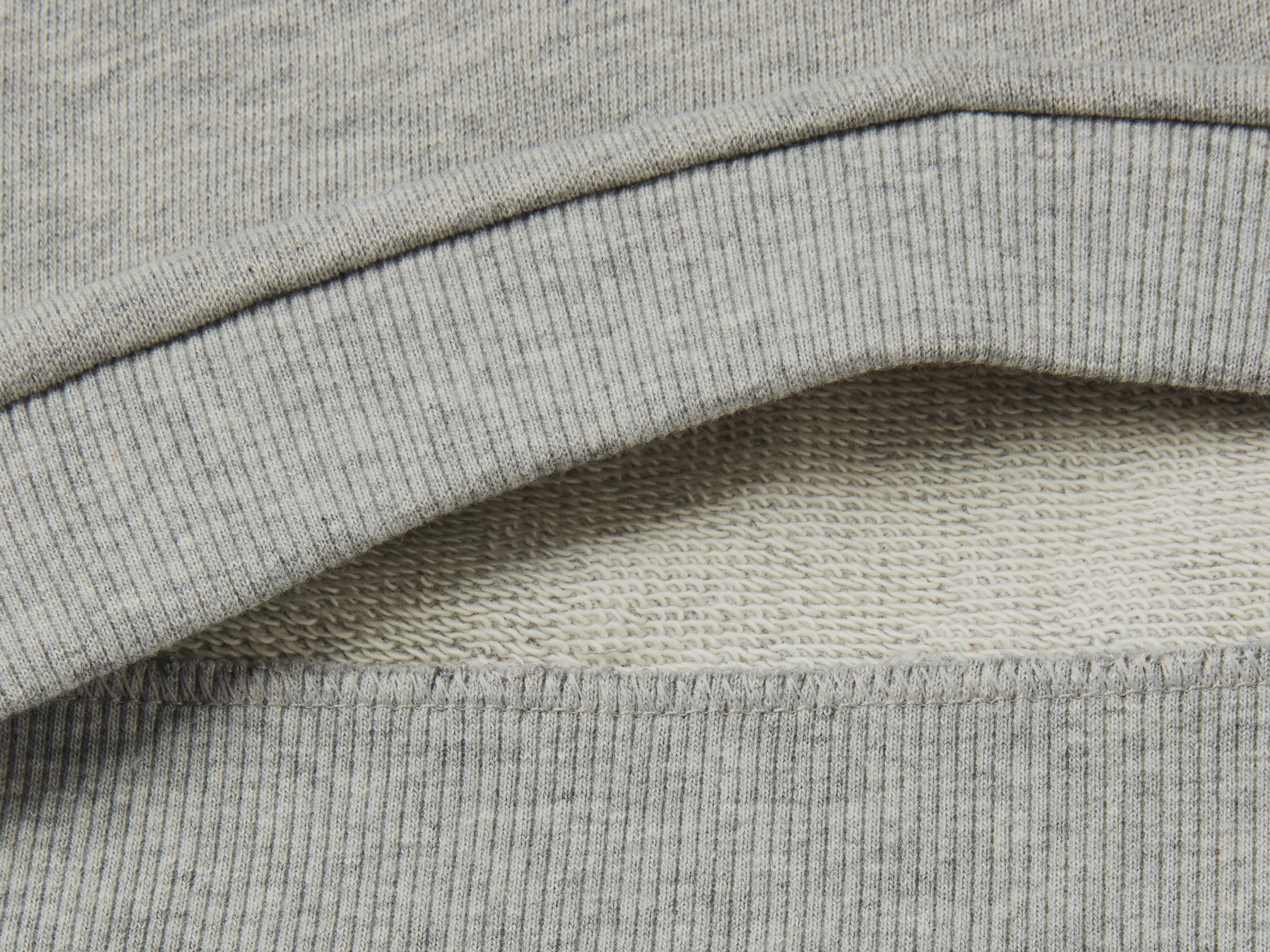Sweat gris chiné en coton bio à imprimé pailleté – Image 2