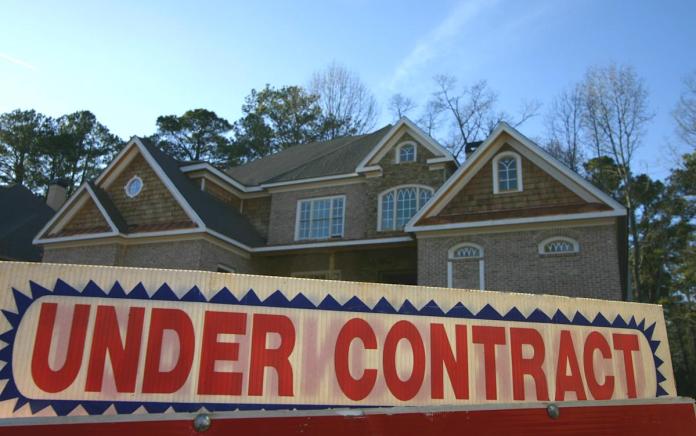 Housing contract activity sinks to all-time low in January amid high rates, cold weather Housing contract activity sinks to all-time low in January amid high rates, cold weather