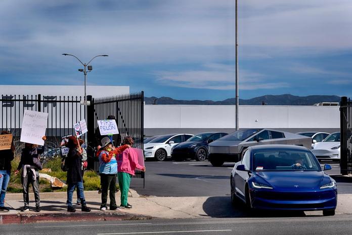 Why Tesla stock looks ‘extremely’ oversold, this top markets technician says Why Tesla stock looks ‘extremely’ oversold, this top markets technician says