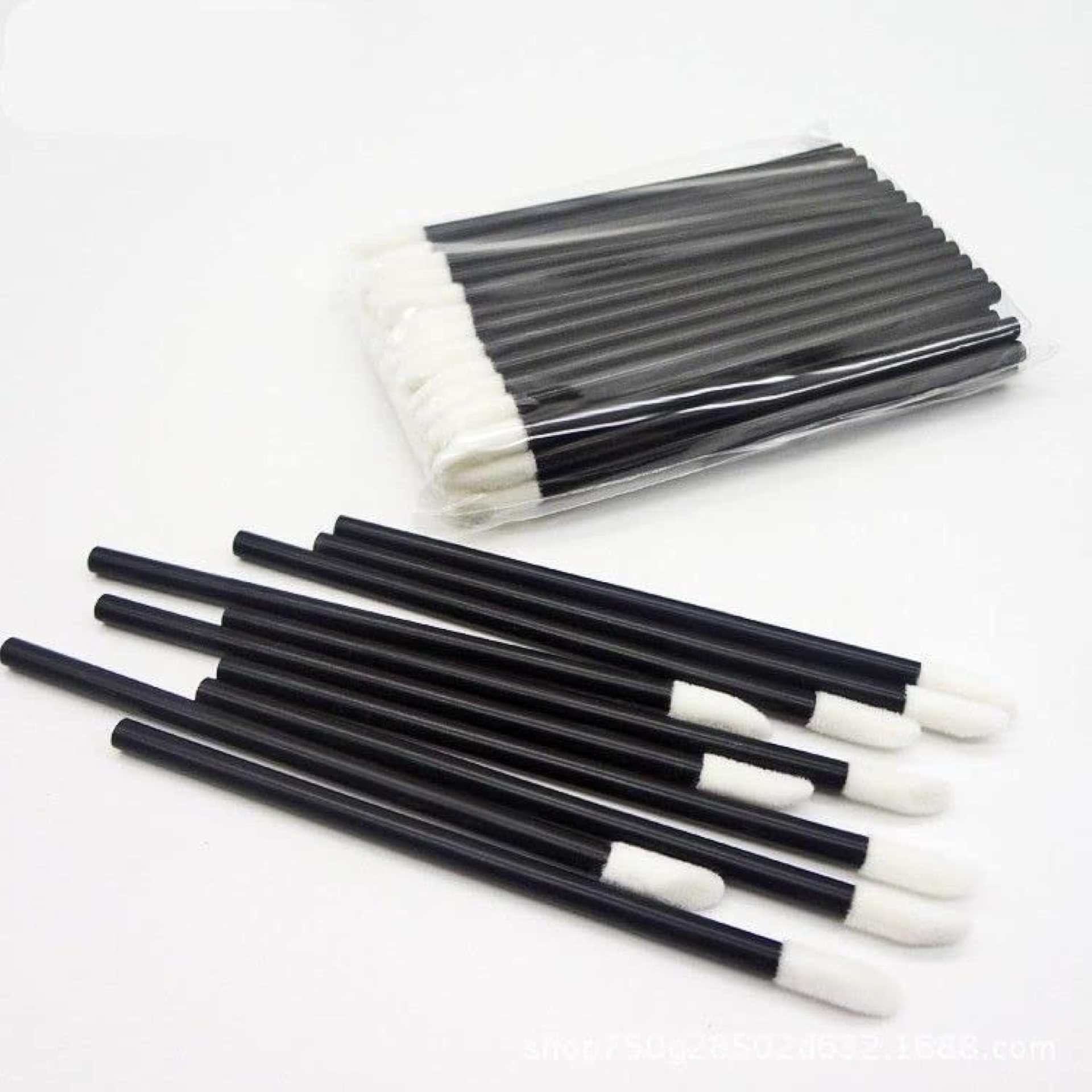200Pcs/Set Disposable Lip Brushes Make Up Brush Lipstick Lip Gloss Wands Applicator Tool Makeup Beauty Tool Kits 200Pcs/Set Disposable Lip Brushes Make Up Brush Lipstick Lip Gloss Wands Applicator Tool Makeup Beauty Tool Kits