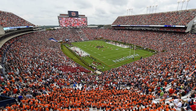 The ultimate Iron Bowl experience in Bham: Where to watch + what to eat at your “homegate” The ultimate Iron Bowl experience in Bham: Where to watch + what to eat at your “homegate”