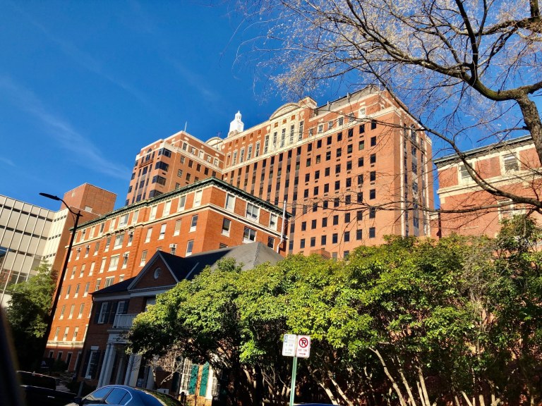 UAB Hospital named best hospital in Alabama—again UAB Hospital named best hospital in Alabama—again