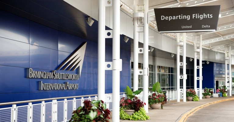 United Airlines adds Alabama and Auburn “away game” flights out of BHM United Airlines adds Alabama and Auburn “away game” flights out of BHM