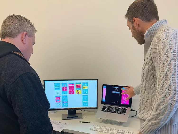 Birmingham-based app Coolbus now includes babysitter finder Birmingham-based app Coolbus now includes babysitter finder