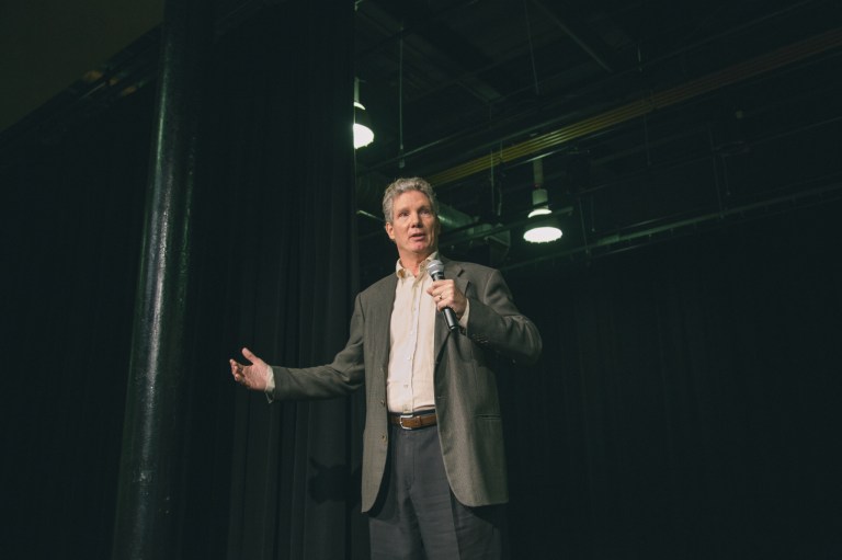 UA EMBA professors bring years of experience to the table—apply now UA EMBA professors bring years of experience to the table—apply now