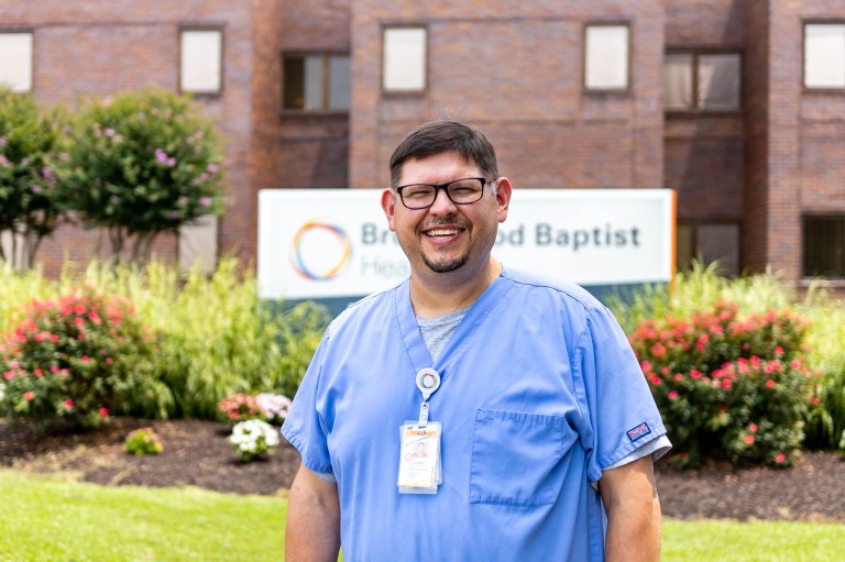 Meet the singing physical therapy assistant at Walker Baptist who’s also a pastor Meet the singing physical therapy assistant at Walker Baptist who’s also a pastor