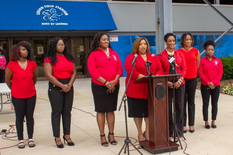 City leaders urge Birmingham to get vaccinated in latest COVID update City leaders urge Birmingham to get vaccinated in latest COVID update