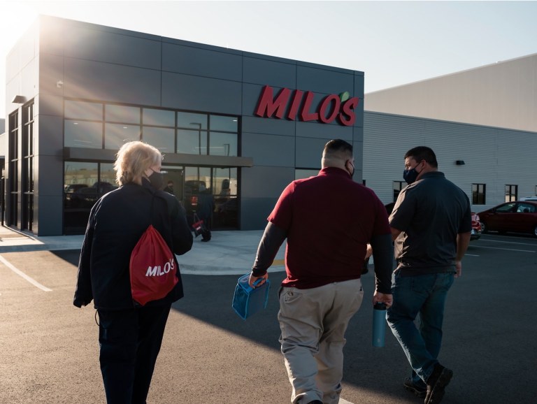 Milo’s Tea Co. plans to expand in Homewood, invest 6M in new facility Milo’s Tea Co. plans to expand in Homewood, invest 6M in new facility