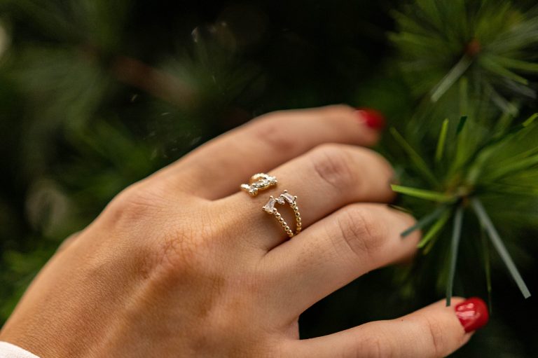 Get amazing holiday gifts + major discounts at the Diamonds Direct Holiday Showcase, Nov. 12-14 Get amazing holiday gifts + major discounts at the Diamonds Direct Holiday Showcase, Nov. 12-14