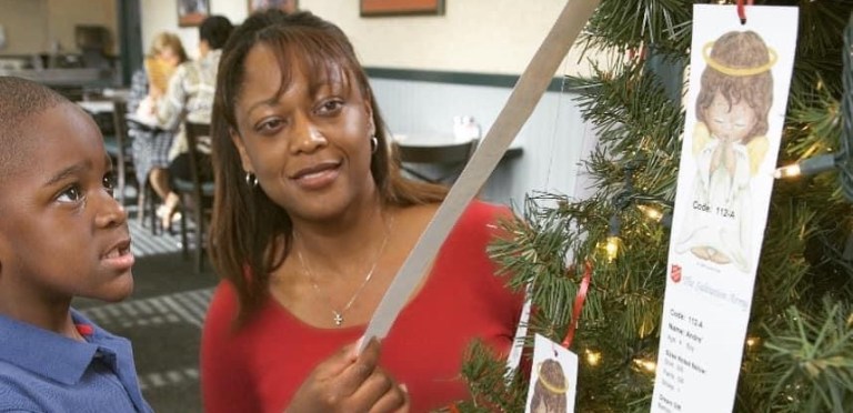 5 ways to make the holidays better for Birmingham neighbors this #GivingTuesday 5 ways to make the holidays better for Birmingham neighbors this #GivingTuesday