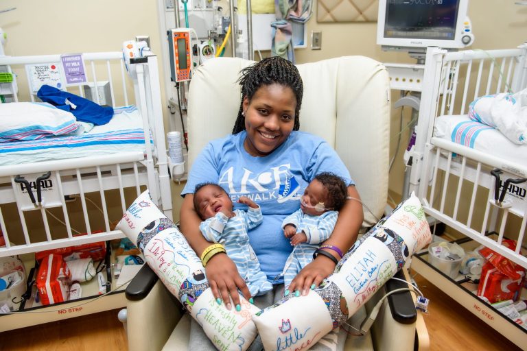 UAB Arts in Medicine brings joy to those who need it most—see how it’s working UAB Arts in Medicine brings joy to those who need it most—see how it’s working