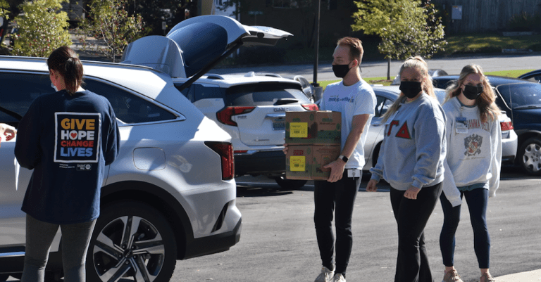 Meals on Wheels will resume daily deliveries in January 2022—500 volunteers needed Meals on Wheels will resume daily deliveries in January 2022—500 volunteers needed