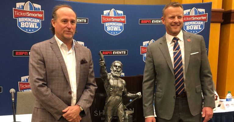 5 ways to make University of Houston fans feel at home for the TicketSmarter Birmingham Bowl 5 ways to make University of Houston fans feel at home for the TicketSmarter Birmingham Bowl