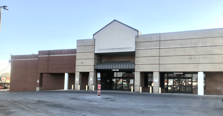 Food Giant returning to Birmingham, thanks to grocery store recruitment efforts Food Giant returning to Birmingham, thanks to grocery store recruitment efforts