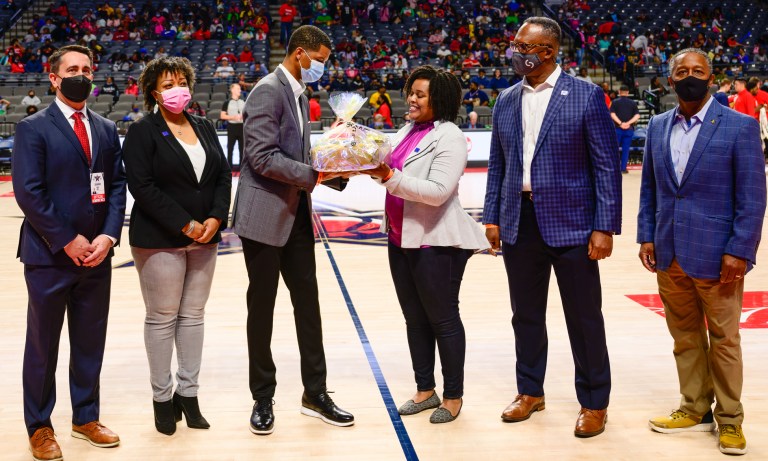 Birmingham Literacy Day event leads to big book donation from United Way of Central AL—details here Birmingham Literacy Day event leads to big book donation from United Way of Central AL—details here