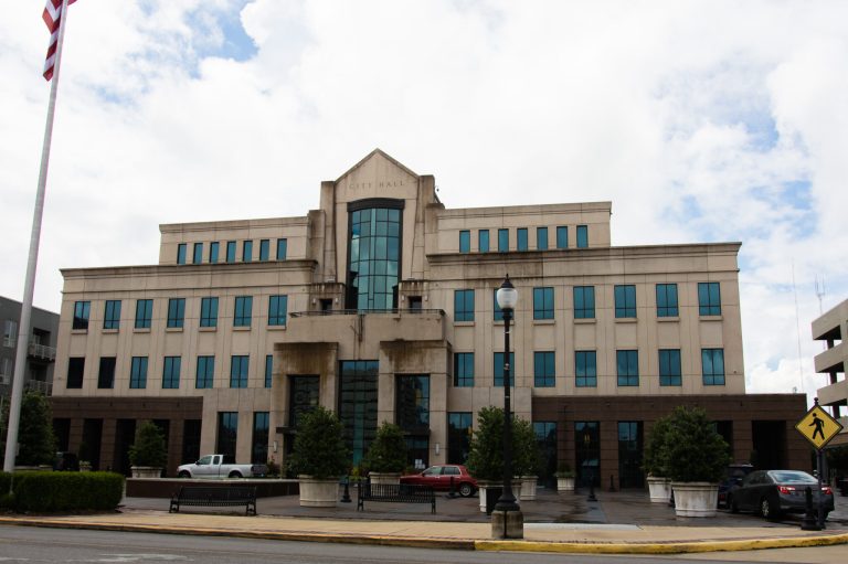 Homewood passes “Complete Streets” ordinance—good news for walkers and bikers Homewood passes “Complete Streets” ordinance—good news for walkers and bikers
