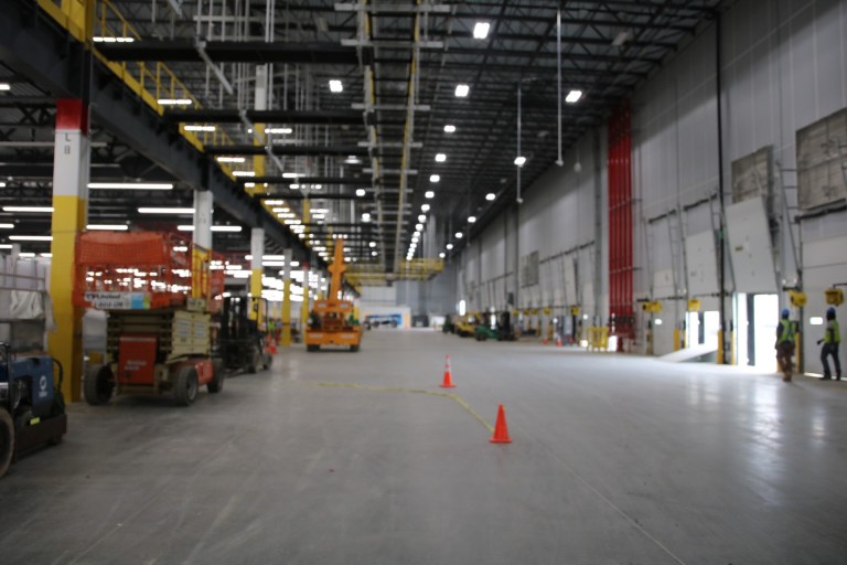 Amazon workers in Bessemer push to unionize—election results too close to call Amazon workers in Bessemer push to unionize—election results too close to call