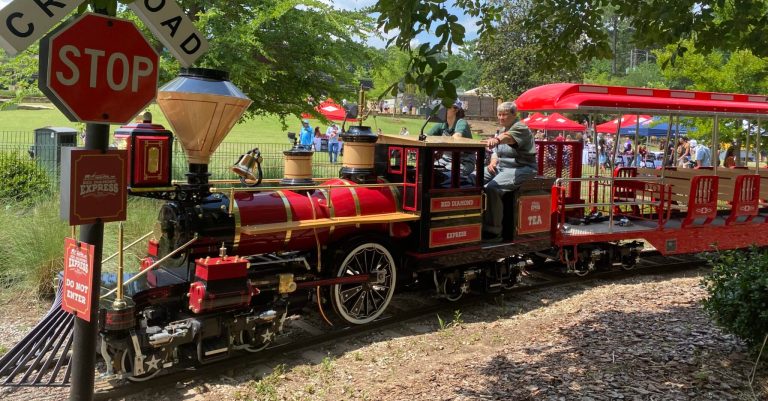 Introducing “Tea” the new all-electric Red Diamond Express train at the Birmingham Zoo Introducing “Tea” the new all-electric Red Diamond Express train at the Birmingham Zoo