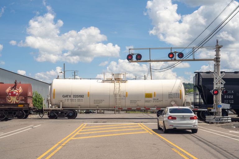How to report trains blocking crossings in Birmingham How to report trains blocking crossings in Birmingham