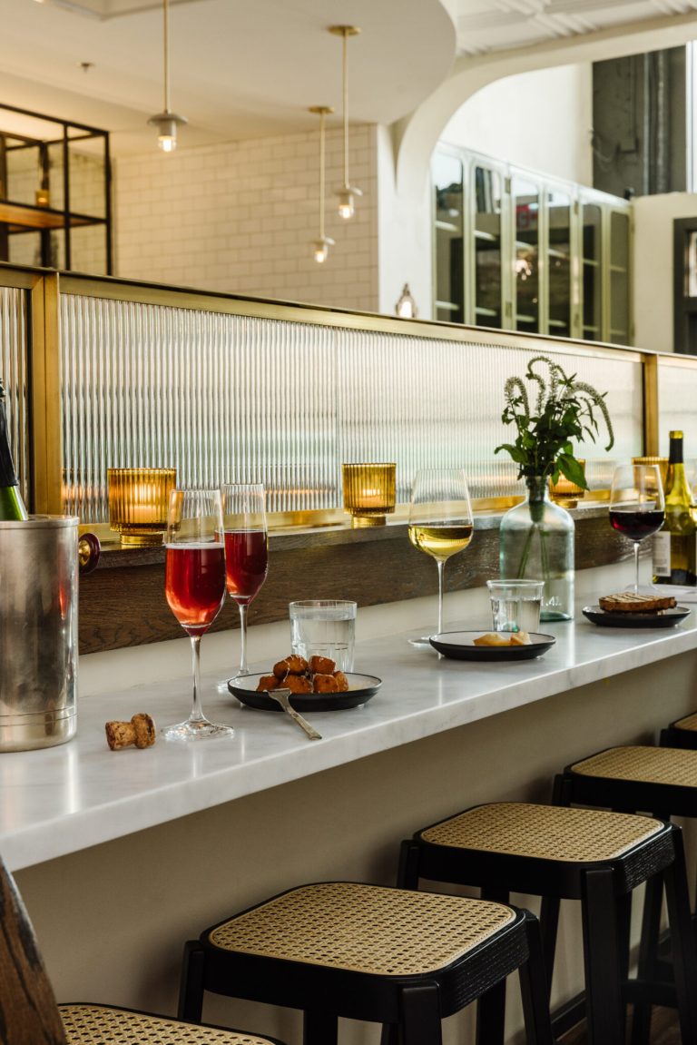 Bar La Fête makes Robb Report’s list of 25 most beautiful restaurants in the US in 2022 Bar La Fête makes Robb Report’s list of 25 most beautiful restaurants in the US in 2022