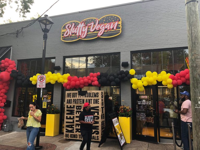 Slutty Vegan is now open in Woodlawn—here’s what to expect Slutty Vegan is now open in Woodlawn—here’s what to expect