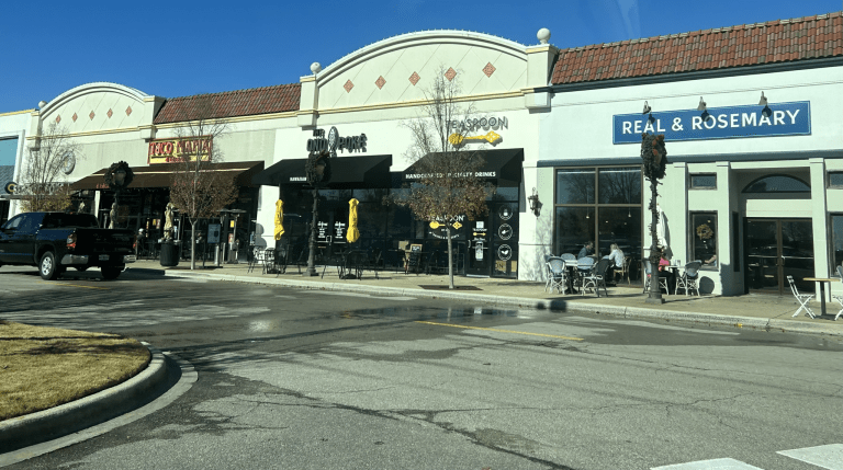 Teaspoon, a new boba tea café, opens at The Summit next to Ono Poké, Dec. 1 Teaspoon, a new boba tea café, opens at The Summit next to Ono Poké, Dec. 1