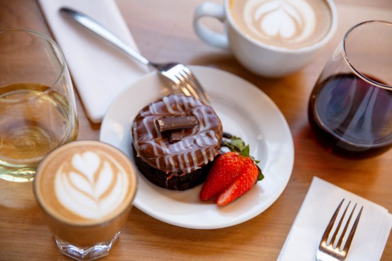 4 restaurants to enjoy a romantic Valentine’s Day dinner 4 restaurants to enjoy a romantic Valentine’s Day dinner