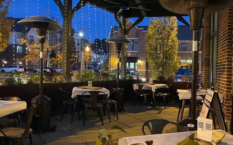 13 restaurants with heated patios in Birmingham 13 restaurants with heated patios in Birmingham