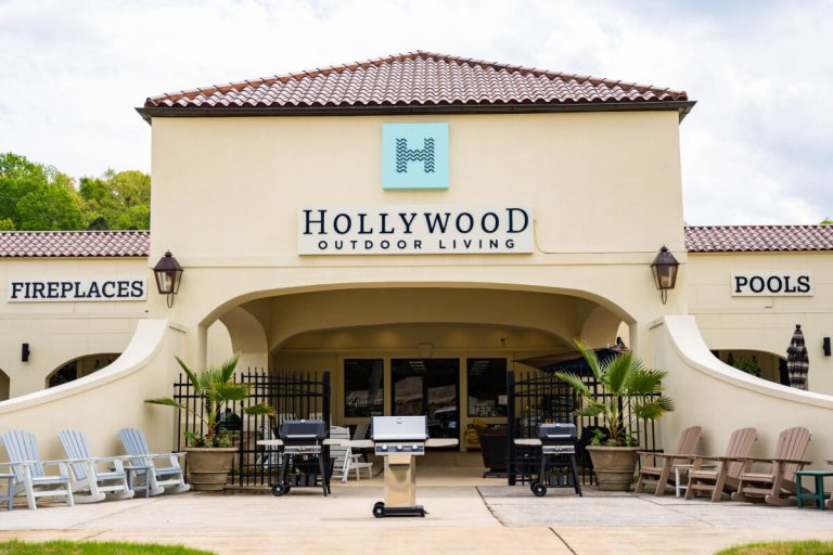 An inside look at Hollywood Outdoor Living, your go-to spot for luxury pools, lighting + more An inside look at Hollywood Outdoor Living, your go-to spot for luxury pools, lighting + more