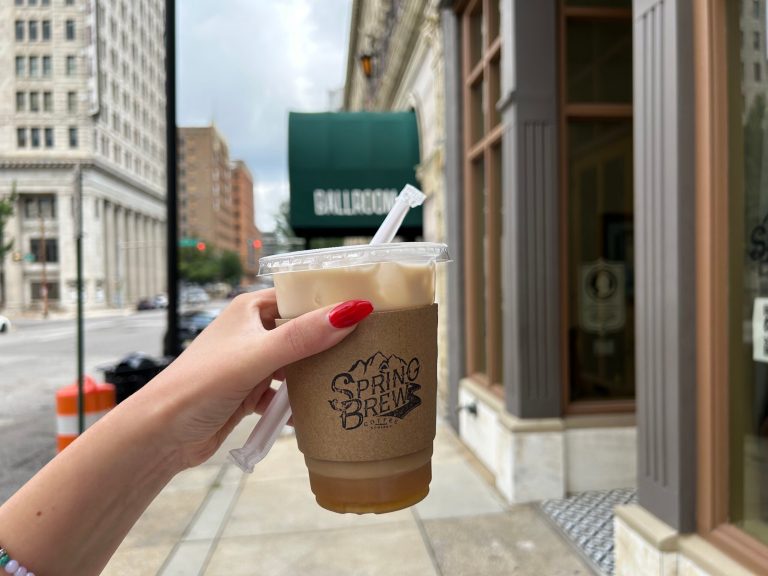Cozy coffee shop in downtown Birmingham now for sale Cozy coffee shop in downtown Birmingham now for sale