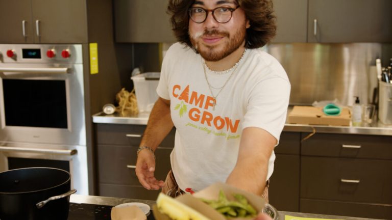 Community food lovers—you need to know about this unique spot in Birmingham Community food lovers—you need to know about this unique spot in Birmingham